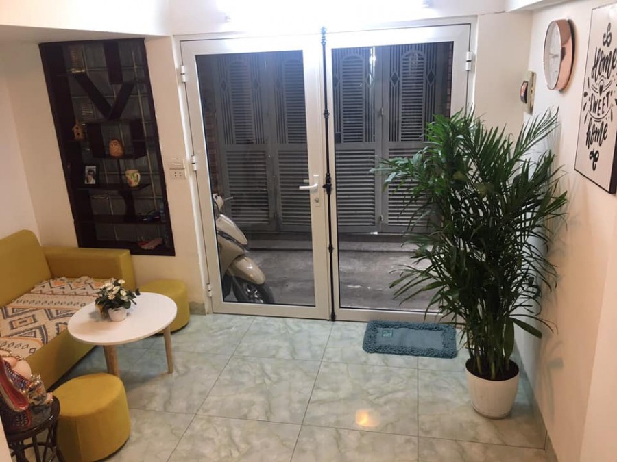 Bán nhà An Dương, Tây Hồ, nhà đẹp ở ngay tặng toàn bộ nội thất, 6 tầng x 3 ngủ, nhỉnh 2 tỷ
