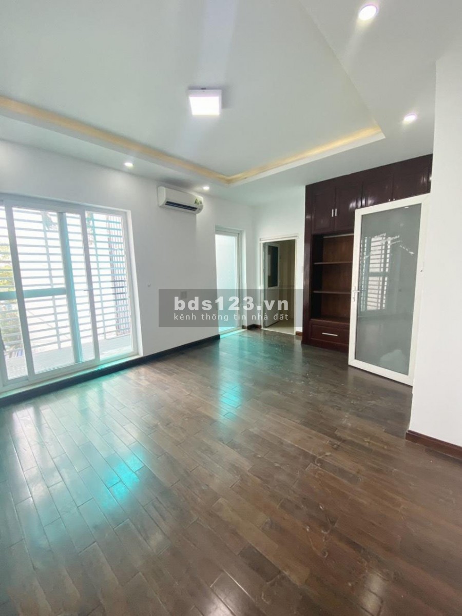 Cho thuê nguyên căn VP hầm trệt 2 lầu sàn trống suốt 420m2 An Phú Q2