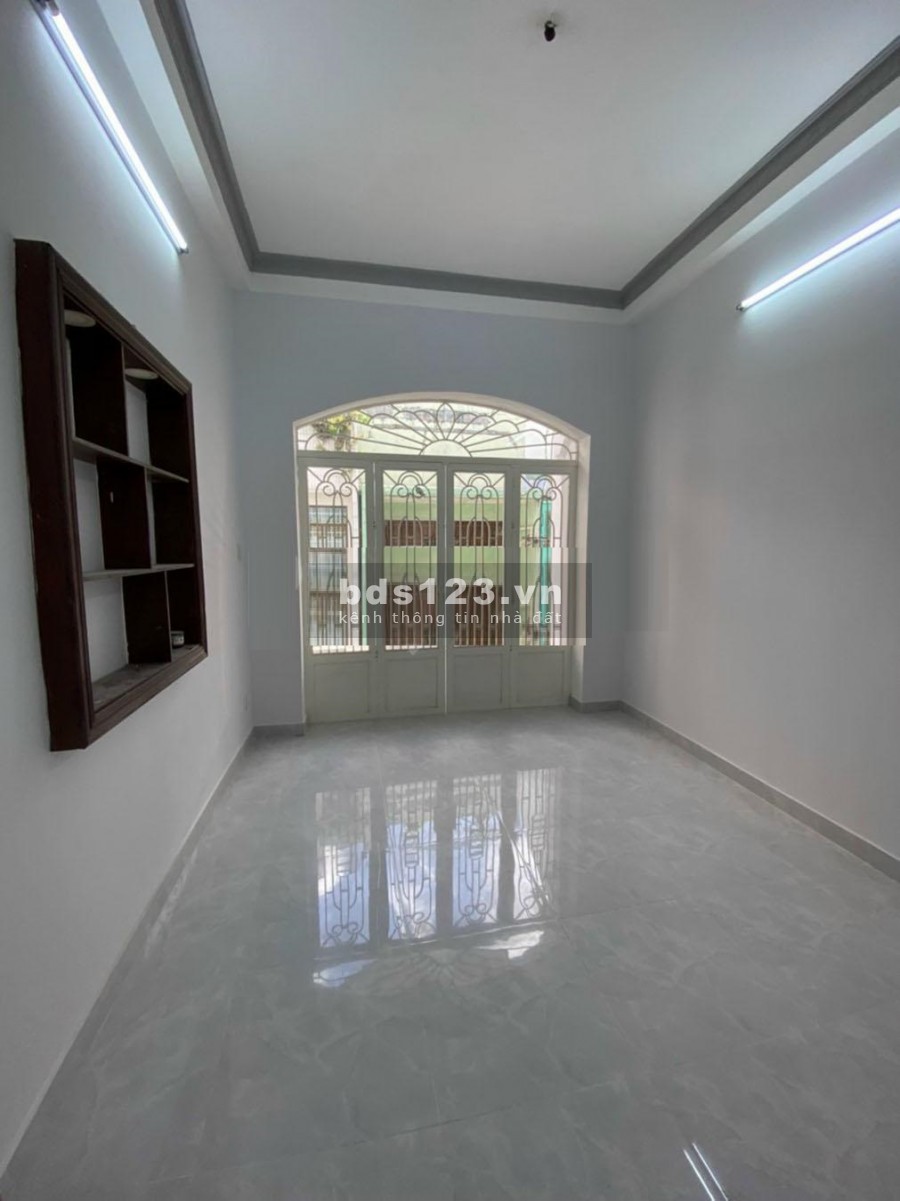 Bán nhà 2tầng 3.5x11, hẻm xe hơi, Hàn Hải Nguyên Q11 giá 6ti2