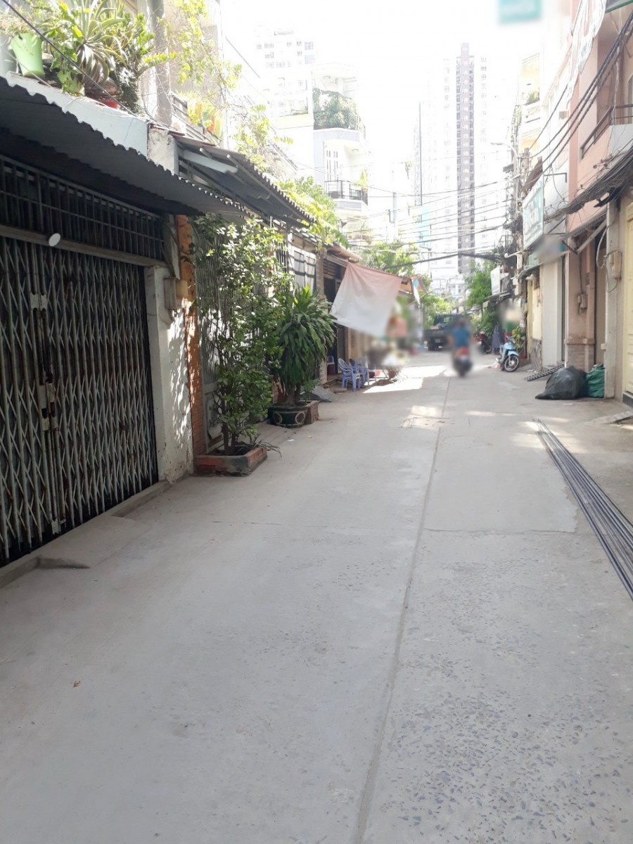 Cho thuê nhà 2 lầu mặt tiền hẻm 141 đường Tám Danh P4 Q8