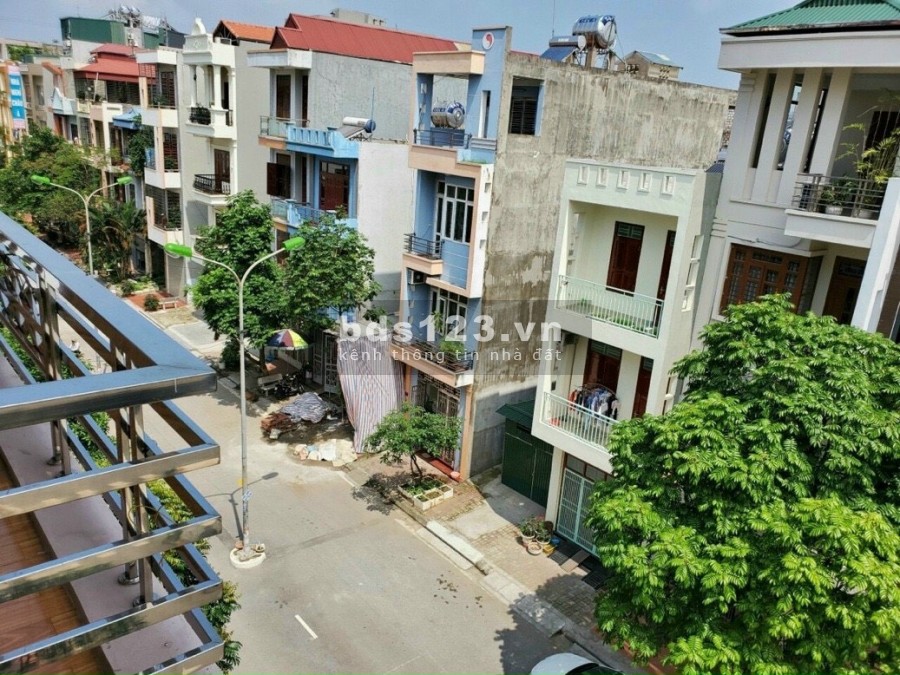 Bán nhà đường Trường Chinh, ph. Thanh Bình, HD 5 tầng, 70m2 mt 4m, đường 16m, chỉ 3.8 tỷ