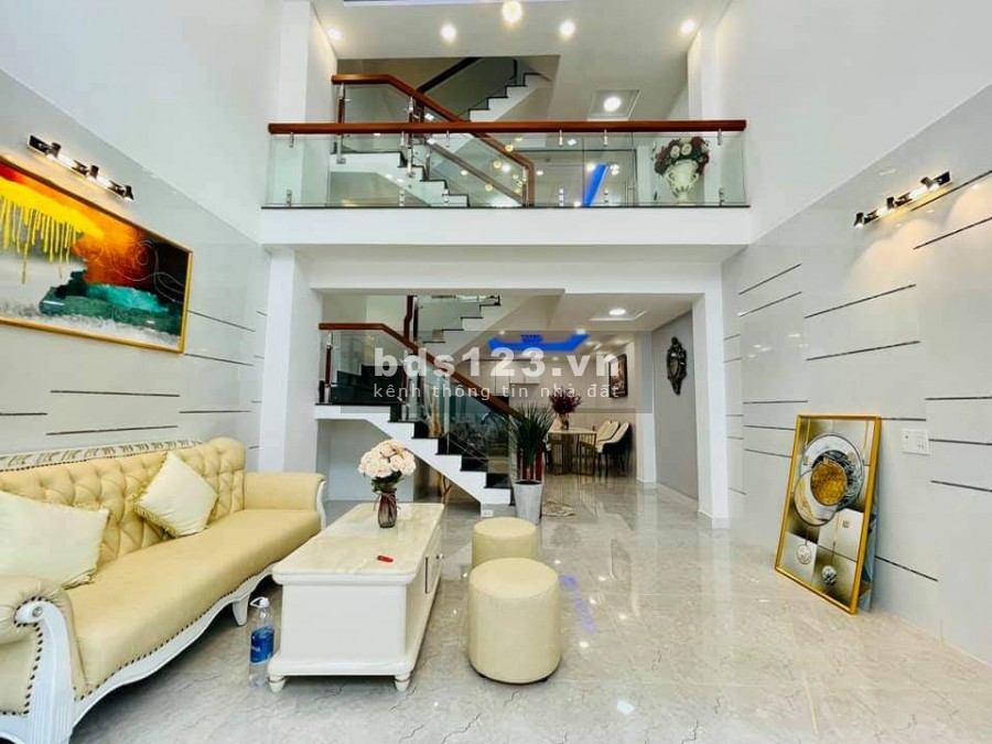 Bán Gấp Căn Nhà Đẹp 59M2(4.7M x 12.5M) ở Quang Trung Gò Vấp giá 4.9Tỷ