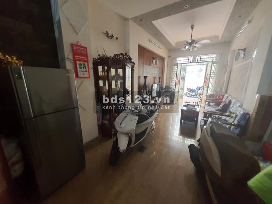 Bán Nhà đường Đinh Công Tráng 60m2 XH Đỗ Cửa Giá Quá Rẻ