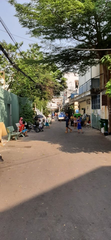 8 LÝ DO BẠN NÊN MUA CĂN NHÀ NÀY