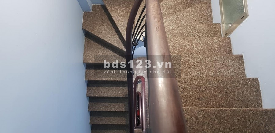 Gấp bán nhà mặt tiền kinh doanh Nguyễn Giản Thanh Quận 10, 4 tầng, chỉ 9tỷ5, 0899306823