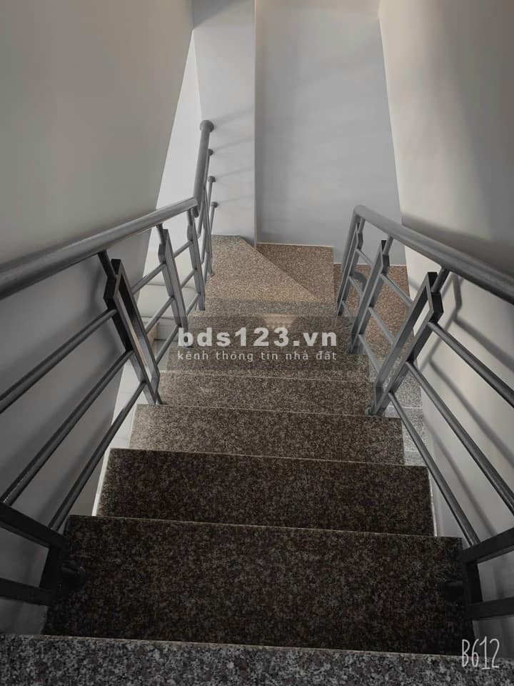 Bán nhà quận 10 đường 3 tháng 2 35m2 3 tầng 4.1 tỷ - 0798919986