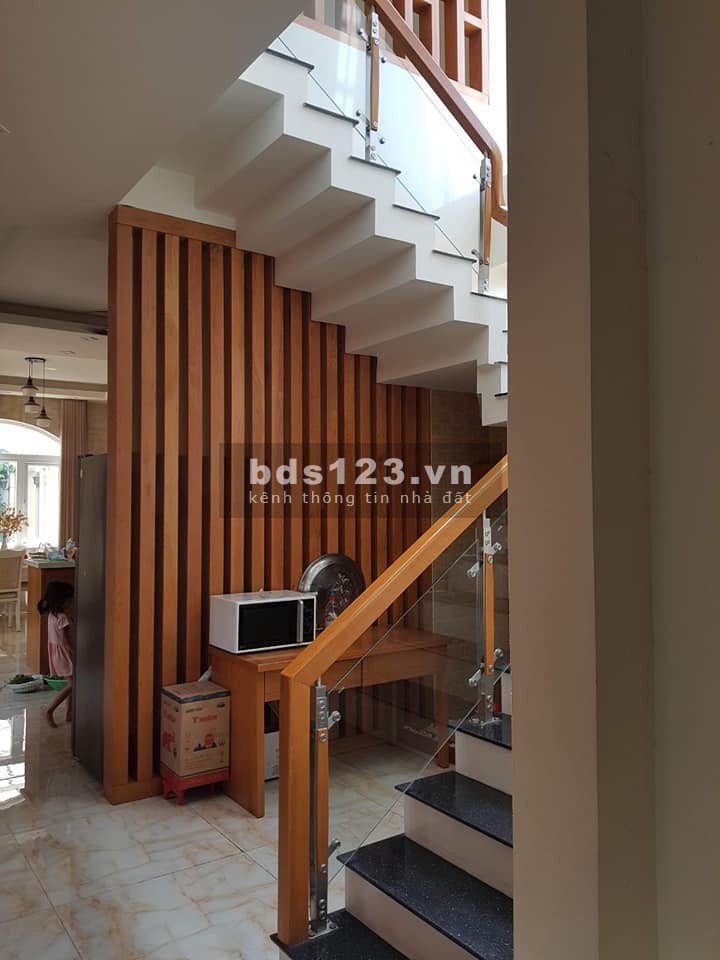 Hẻm ô tô, Kinh doanh, đường Hoàng Sa, TB, (4x12,5), Giá 6 tỷ.