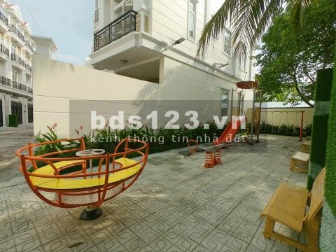 Nhà phố liền kề - Khu compound đồng bộ đẹp - Ngay quốc lộ 13 p, Hiệp Bình Phước TP Thủ Đức