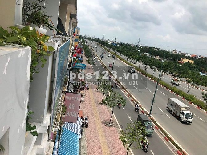 Mặt tiền Phạm Văn Đồng cần bán gấp