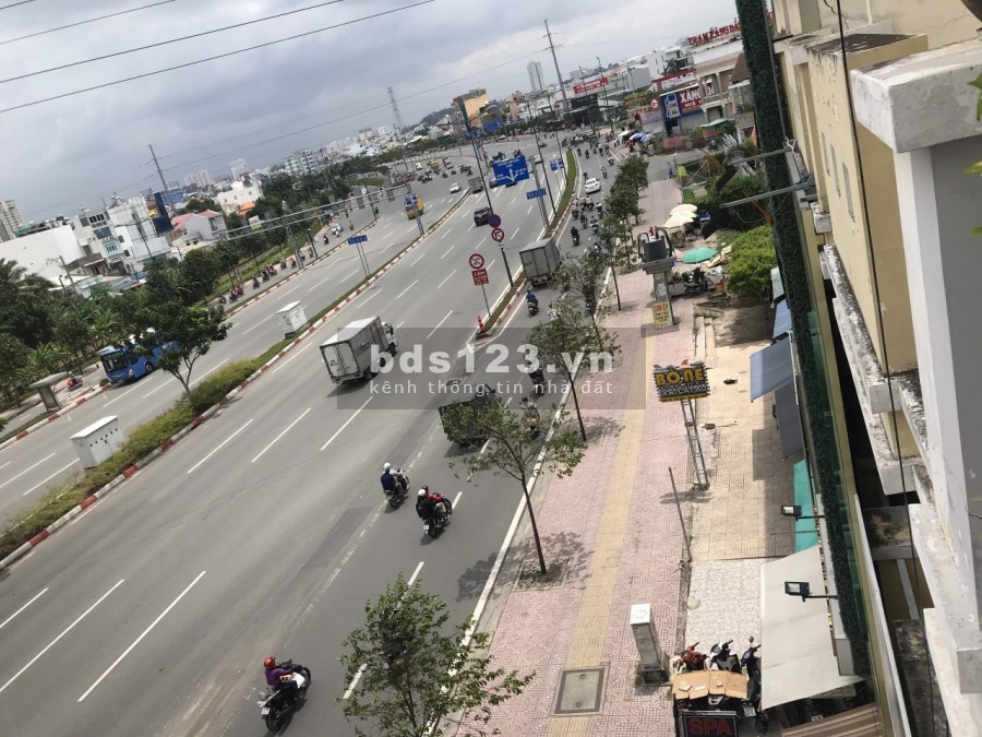 Mặt tiền Phạm Văn Đồng cần bán gấp