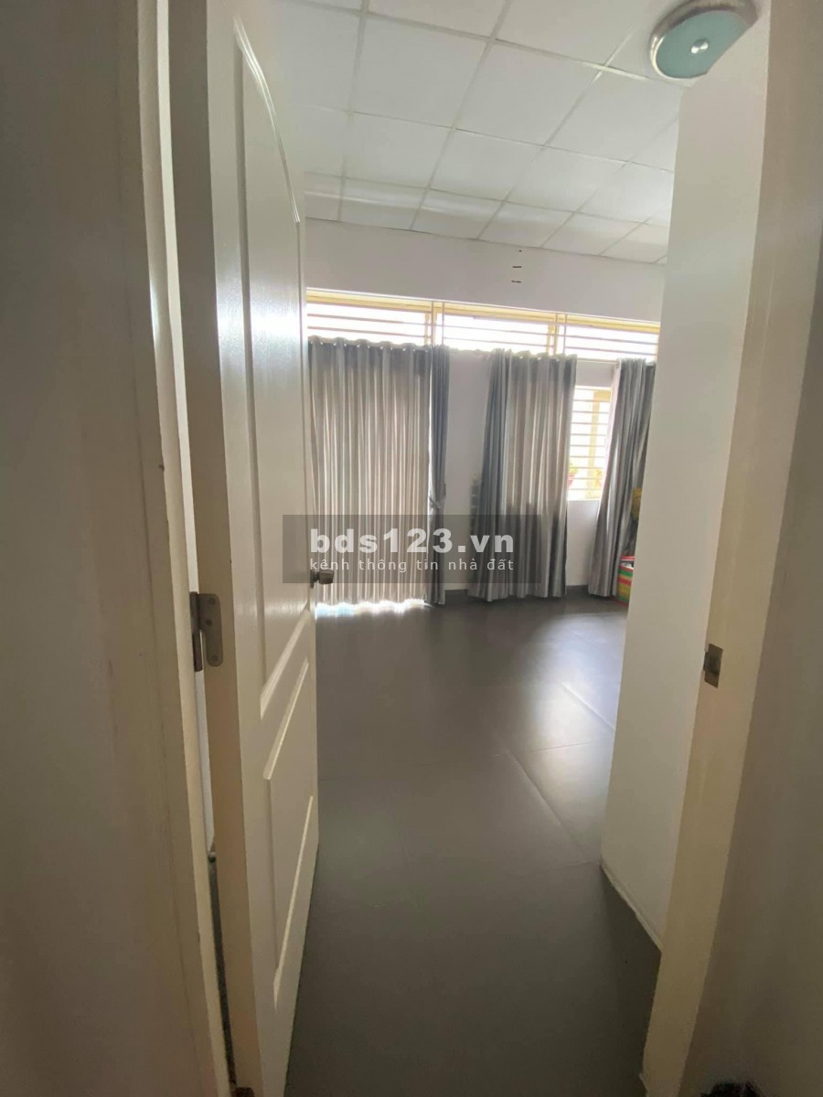 Bán nhà cách MT Tân Sơn Nhì 2 căn, P.TSN, Tân Phú, 2 tầng .Dt: 4.4x 13.6, 6.95 tỷ