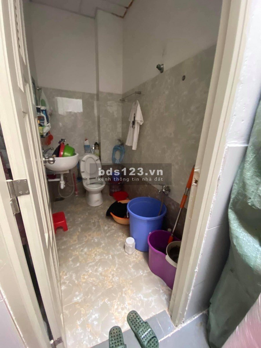 Bán nhà cách MT Tân Sơn Nhì 2 căn, P.TSN, Tân Phú, 2 tầng .Dt: 4.4x 13.6, 6.95 tỷ