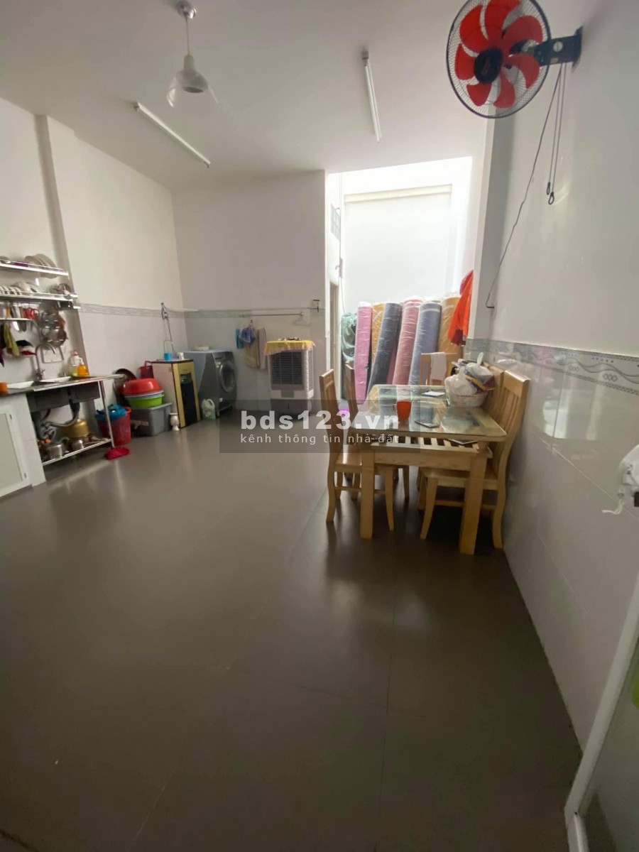 Bán nhà cách MT Tân Sơn Nhì 2 căn, P.TSN, Tân Phú, 2 tầng .Dt: 4.4x 13.6, 6.95 tỷ