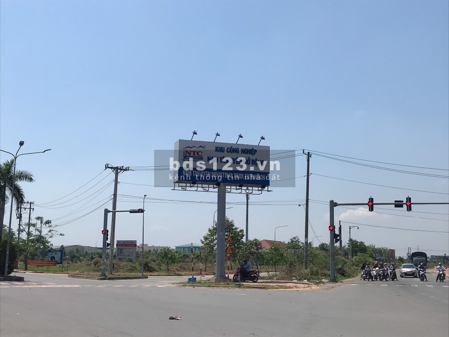 Bán đất gần chợ Hội Nghĩa, 1,8 tỷ, diện tích 150m2, có sổ chính chủ