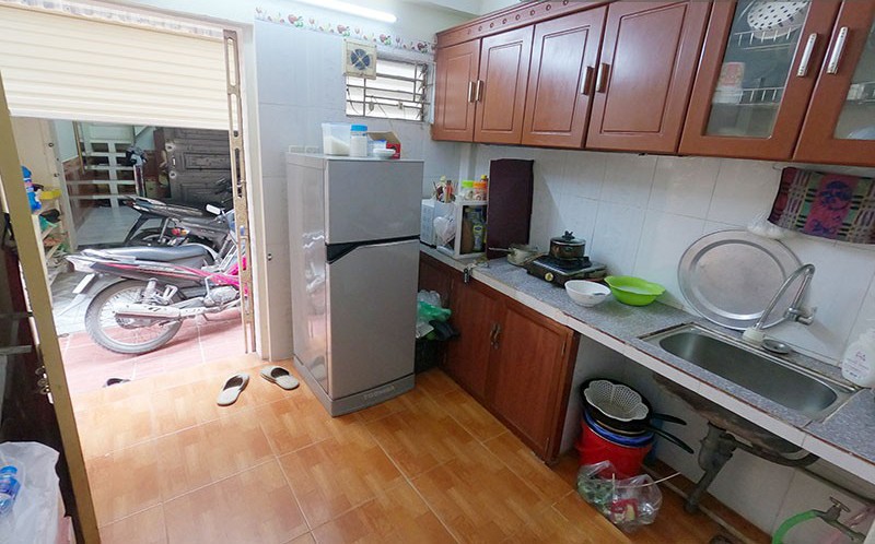 Bán nhà Lê Đại Hành, 3 tầng, DT 35m2, Sát mặt tiền, giá 4,3 tỷ