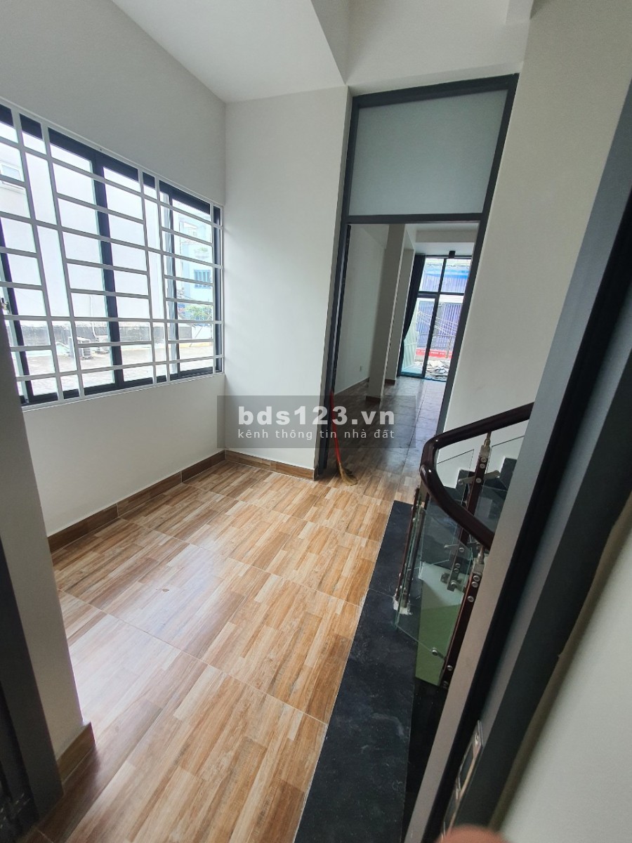 CHO THUÊ MẶT BẰNG KINH DOANH VĂN PHÒNG 50A ĐỒNG XOÀI, P13. Q TÂN BÌNH, HCM