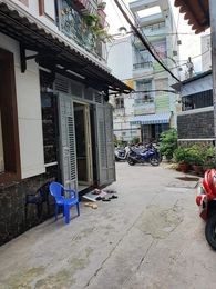 NHÀ ĐƯỜNG PHAN ĐĂNG LƯU QUẬN PHÚ NHUẬN PHƯỜNG 1 HẺM ĐẸP GIÁ TỐT