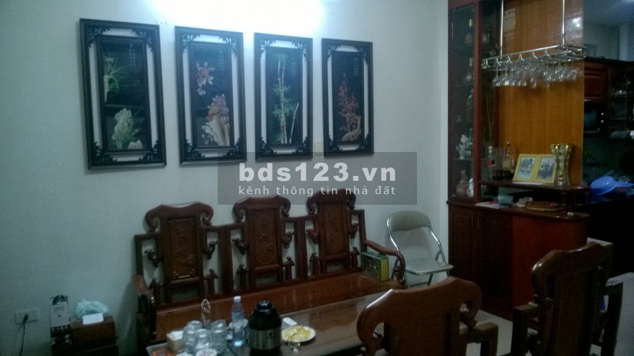 Bán nhà đẹp Nguyễn Đình Hoàn, 41m2 xây 4 tầng giá 3,95 tỷ có ra lộc