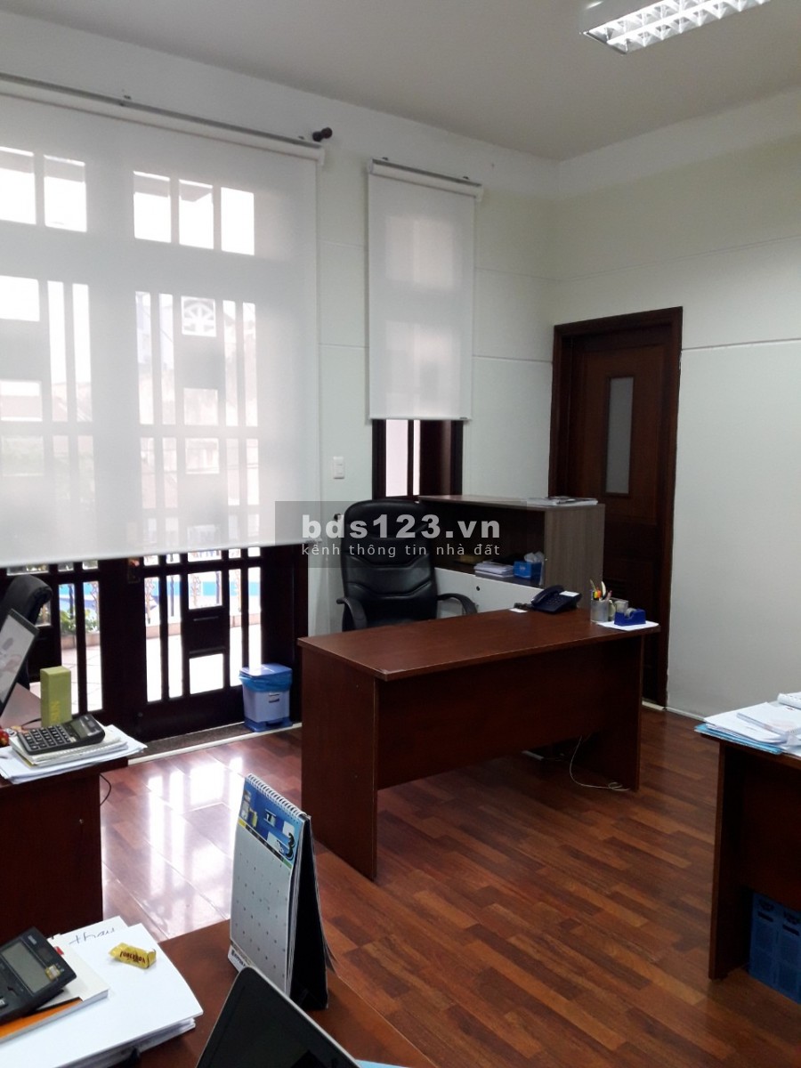 Biệt thự cho thuê nguyên căn MT đường Trần Khánh Dư Quận 1 - Có 8 phòng diện tích 8.5x20m giá 58tr/tháng bao thuế (nhà như hình)
