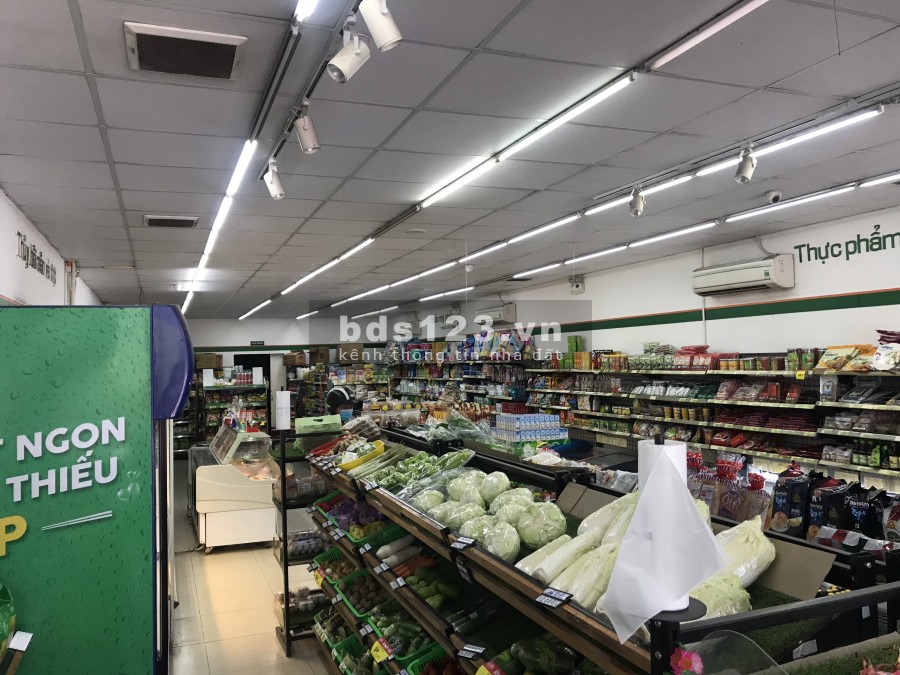 Mặt bằng kinh doanh mặt tiền đường Huỳnh Tấn Phát, diện tích 180m2