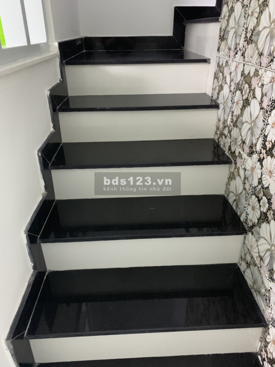 Bán nhà mặt tiền Vĩnh Viễn p5 Quận 10
