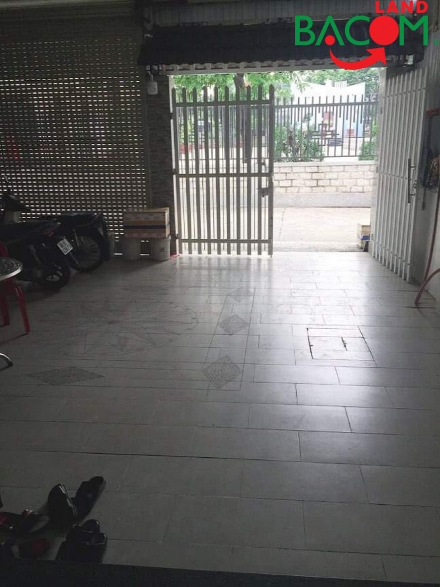 Nhà Tam Hòa 168m2 ngang 7m, gần giáo xứ Bùi Thượng, cách Xa lộ Hà Nội chỉ 200m