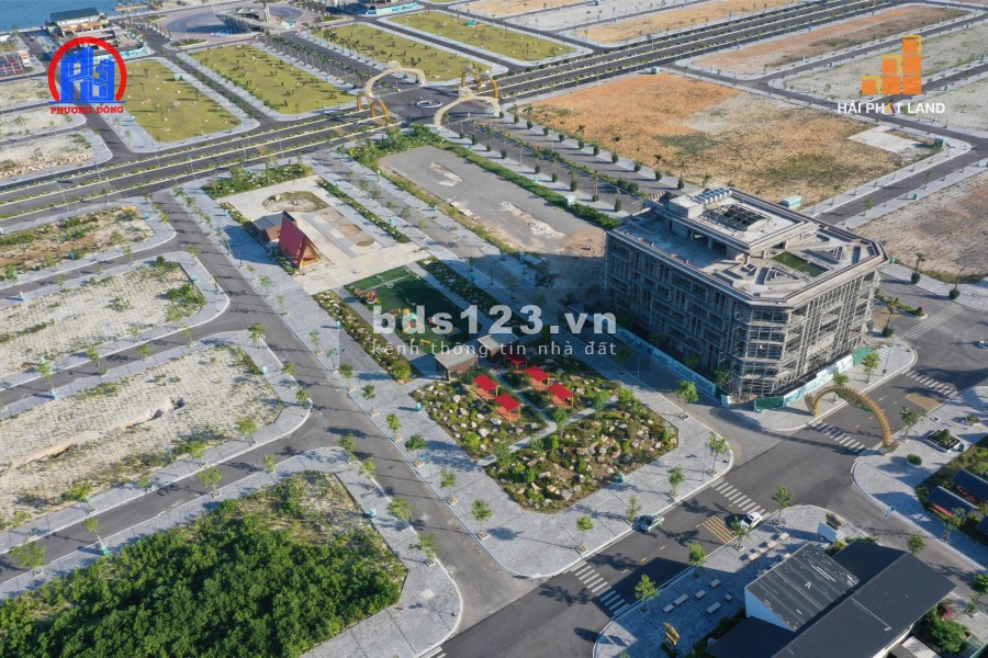 Cần Bán LK34 Dự án Phương Đông Vân Đồn Trục đường rộng