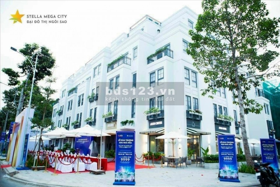 PHÂN KHU TRUNG TÂM ĐẠI ĐÔ THỊ SÁNG GIÁ BẬC NHẤT TÂY NAM BỘ - Chiết khấu lên đến 8% - Thanh toán nhẹ nhang 1%/tháng - Hỗ trợ vay ngân hàng 70%