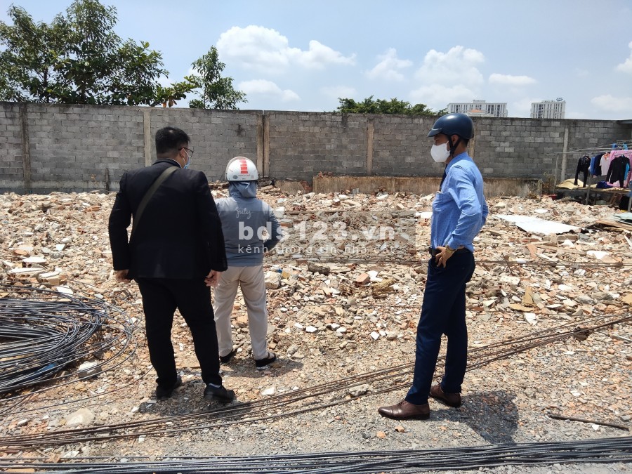 Đất Bình Tân ngay bến xe đi về hướng ủy ban nhân dân Bình Tân