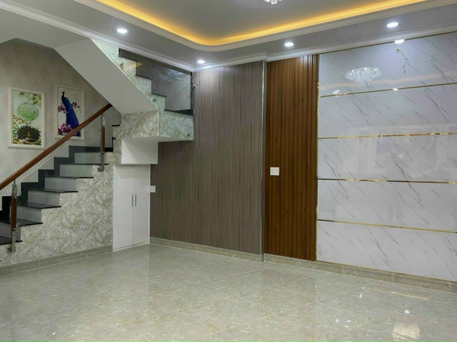 Bán nhà phố cao cấp đường Huỳnh Tấn Phát, Phú Xuân, Nhà Bè giá 5.95 tỷ