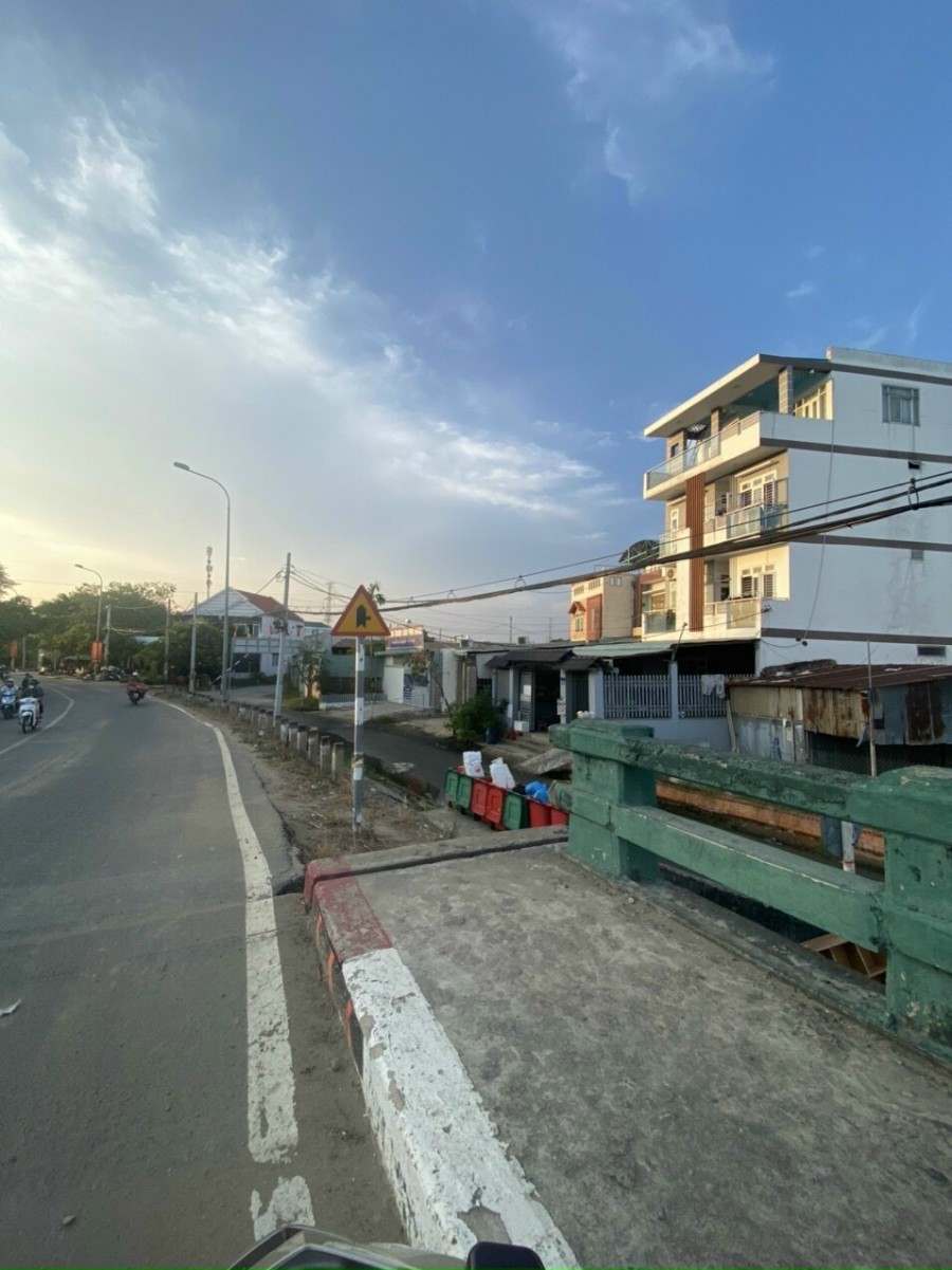 Bán Nhà mặt tiền số 800 đường Nguyễn Bình, Nhơn Đức ,Nhà Bè
