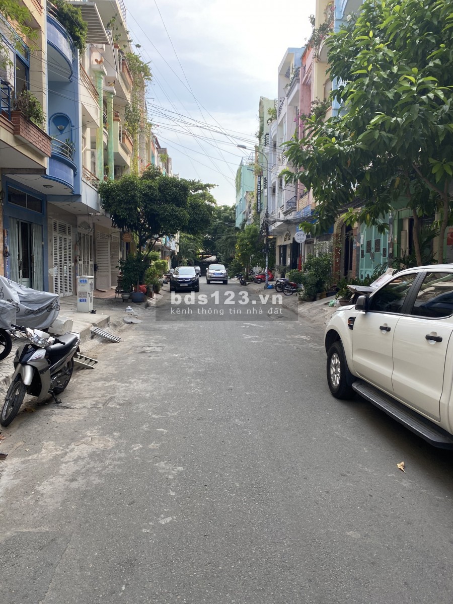CHDV Nguyễn Hữu Cảnh. Trệt lửng 3 lầu, full cải tạo 8 phòng giá 25tr/th. Chốt nhanh.