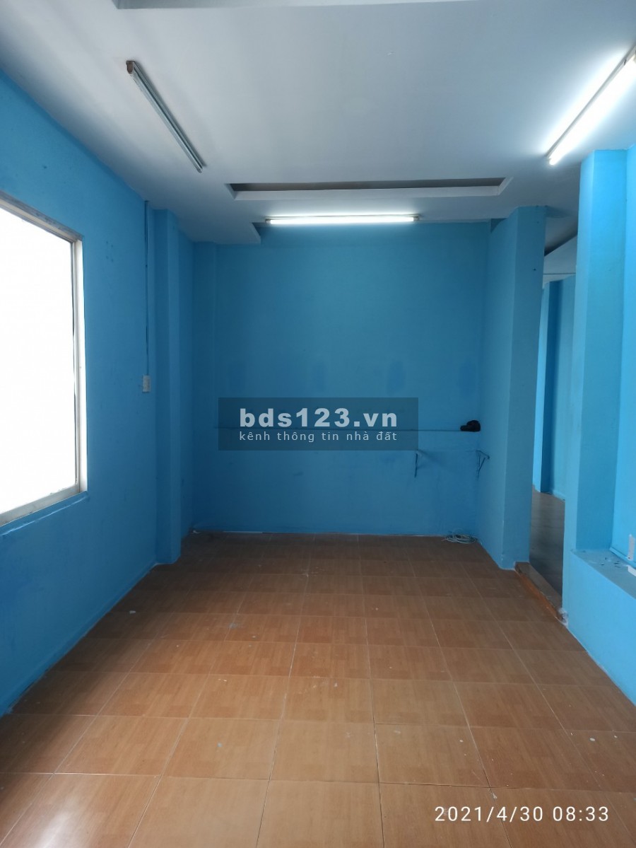 Cho thuê nhà nguyên căn góc 2MT Lũy Bán Bích Tân Phú-có sân, hè 3m Vị trí đẹp, gần ngã ba Vườn Lài x Lũy Bán Bích(nhà như hình)