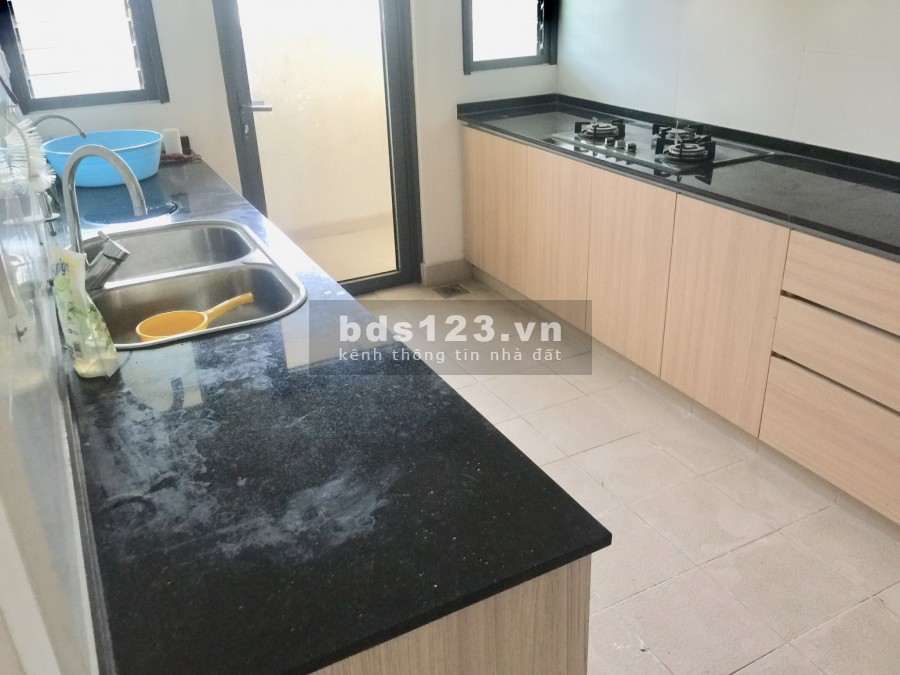 Cho thuê Chung cư Mulberry Lane Mỗ Lao 3 ngủ full 12 triệu/tháng. Lh 0377983070