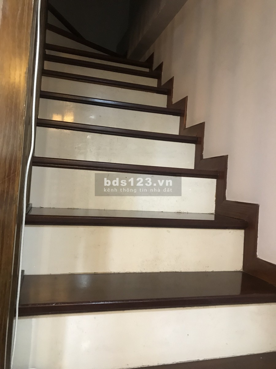 Mình bán căn nhà phố 162 Nguyễn Văn Cừ