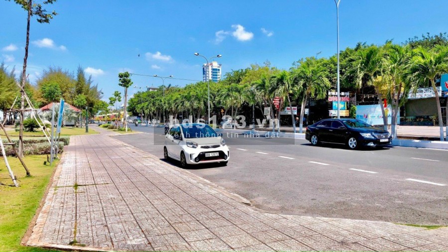 BÁN GẤP lô đất 15x60m thổ cư 100% MT đường Tôn Đức Thắng khúc Lạc Hồng Gía 33 TỶ