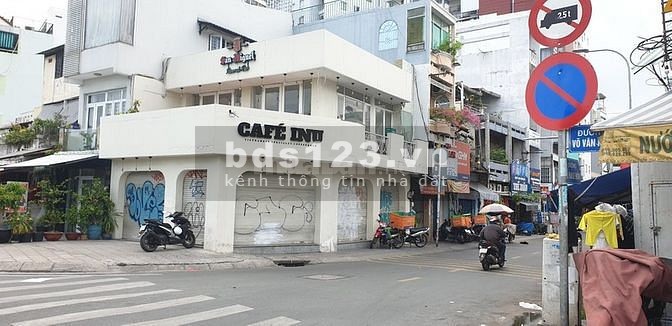 Cho thuê Nhà nguyên căn Góc 2 mặt tiền Võ Văn Kiệt, P.Cô Giang, Q. 1.