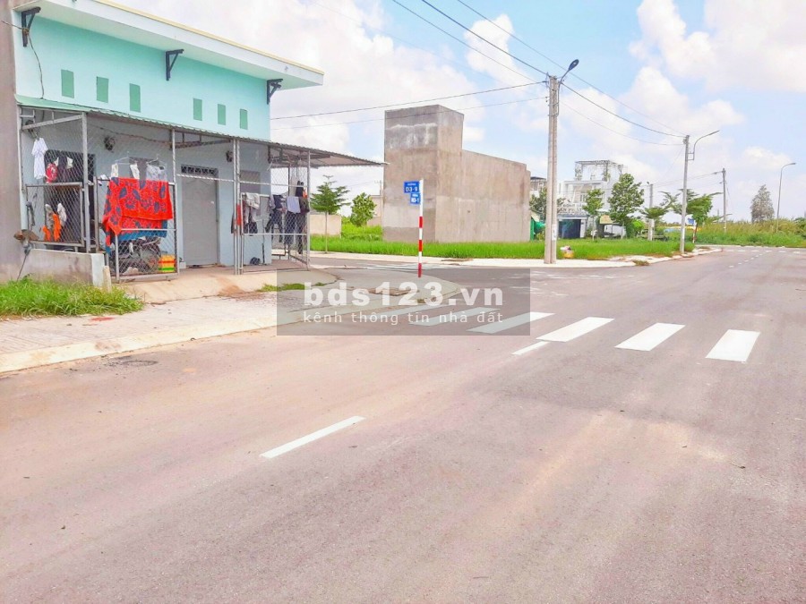 Chỉ cần 450 triệu có ngay nền đất 75m2 thổ cư 100%, mặt tiền đường 12m, xây dựng tự do