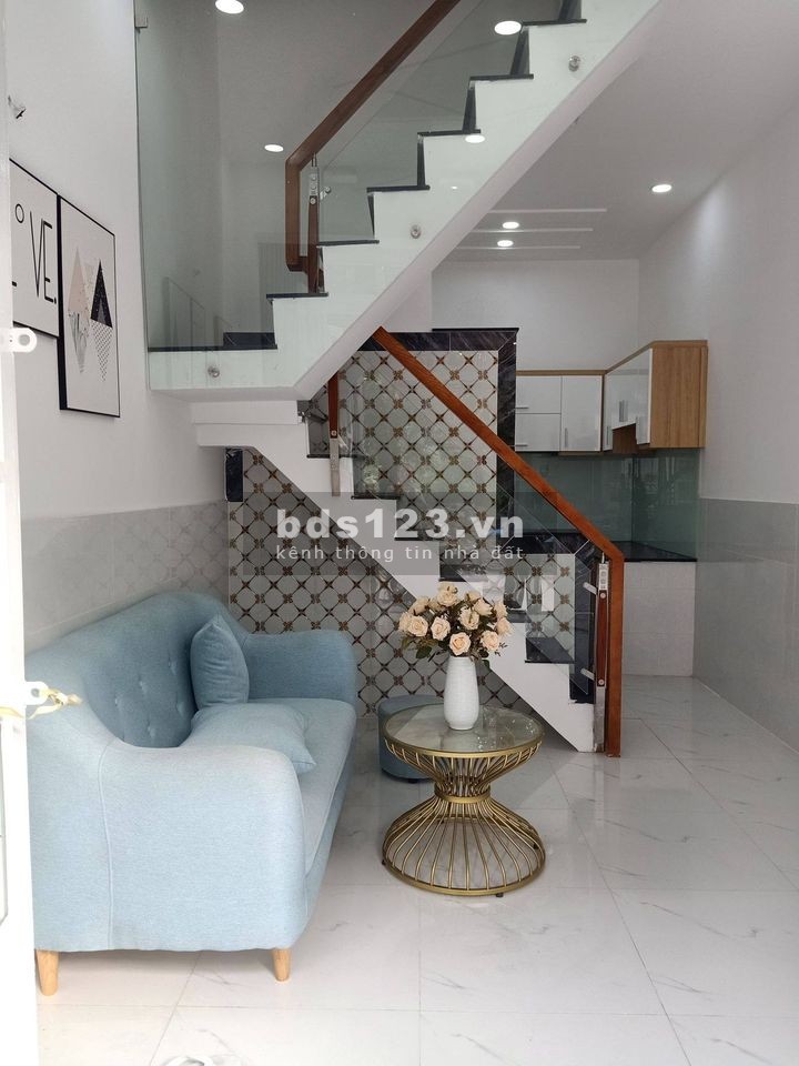 Sổ hồng trao tay nhận ngay nhà đẹp, nhà 2 tâng tặng full nội thất.