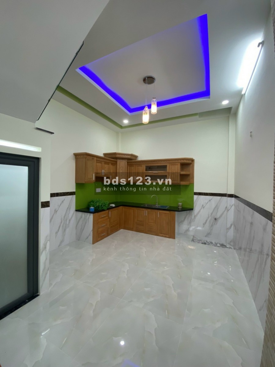 NHÀ Q.TÂN BÌNH, XE HƠI TỚI CỬA, 40M2, ĐẸP LUNG LINH