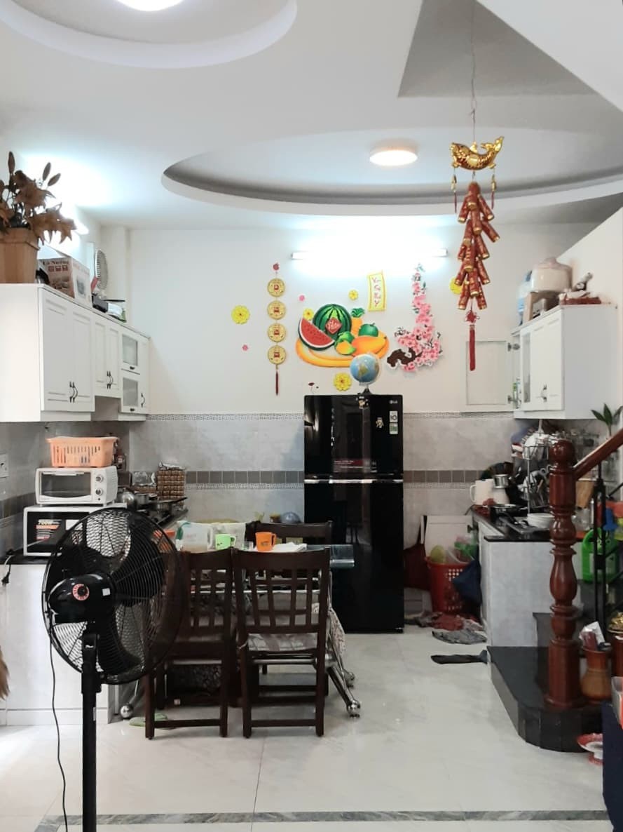Bán gấp nhà hẻm xe hơi Hoàng Hoa Thám, Phú Nhuận, lô góc thông thoáng, 38m2, 4 tầng BTCT, 4PN + 4WC. Dọn vào ở ngay!!!