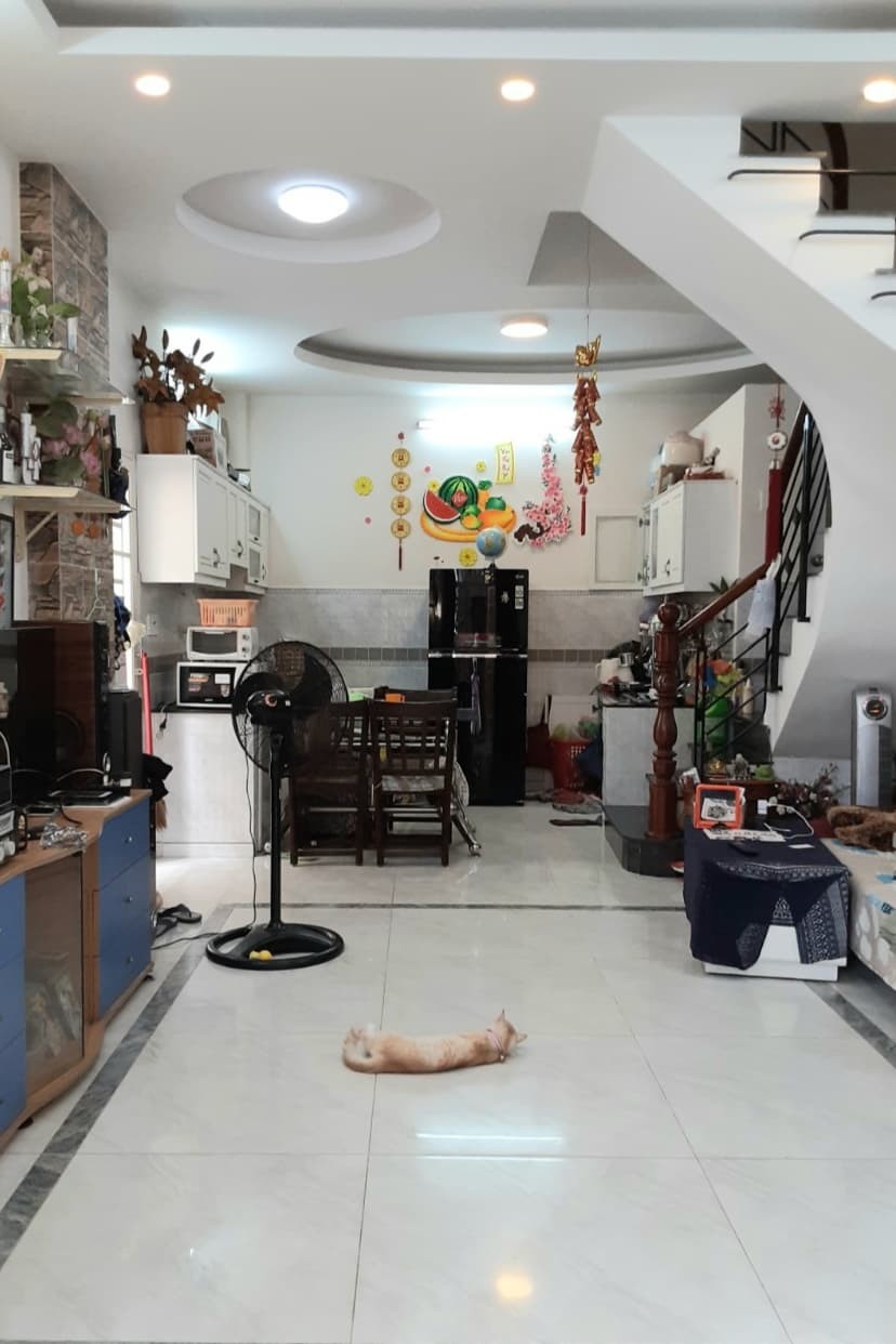Bán gấp nhà hẻm xe hơi Hoàng Hoa Thám, Phú Nhuận, lô góc thông thoáng, 38m2, 4 tầng BTCT, 4PN + 4WC. Dọn vào ở ngay!!!