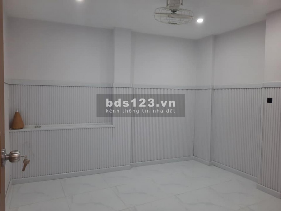 63m2 công nhận đủ, không lộ giới giá chỉ 5 tỷ 85 Phường 10 Tân Bình- Ở ngay