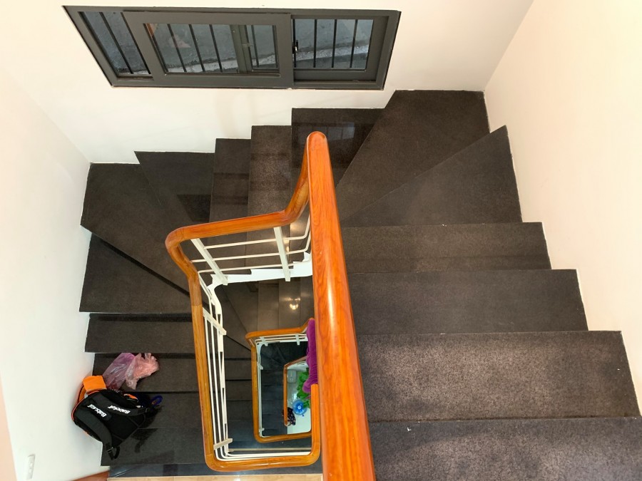 Bán gấp siêu phẩm nhà phố Mỹ Đình S=45m x 5 tầng giá 3,x tỷ Ngõ thông thoáng Xách vali về ở
