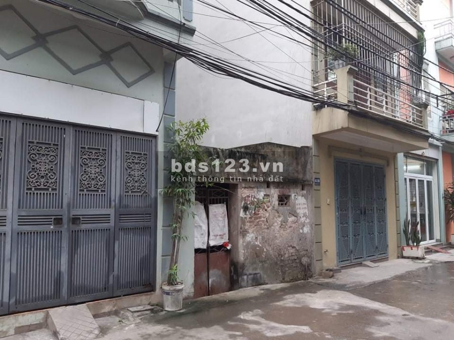 Ô TÔ TRÁNH CÒN XÓT LẠI 1 MẢNH 3.3 tỷ THANH TRÌ