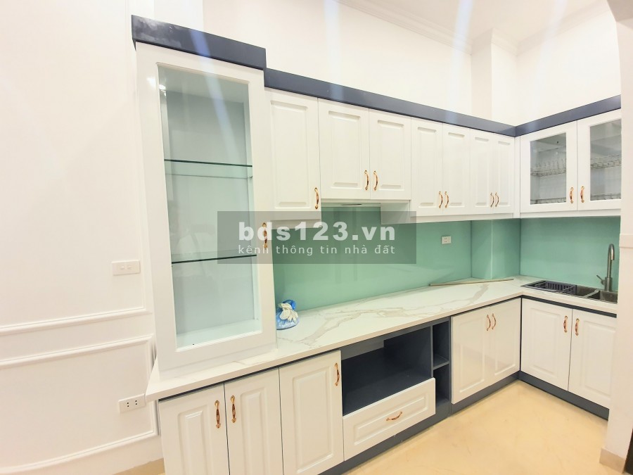 NHÀ MỚI KÍNH KOONG, 5Tx30m2, NGÕ RỘNG, THÔNG SÀN CÁCH ĐƯỜNG LỚN 5M CHỈ 3.2 TỶ