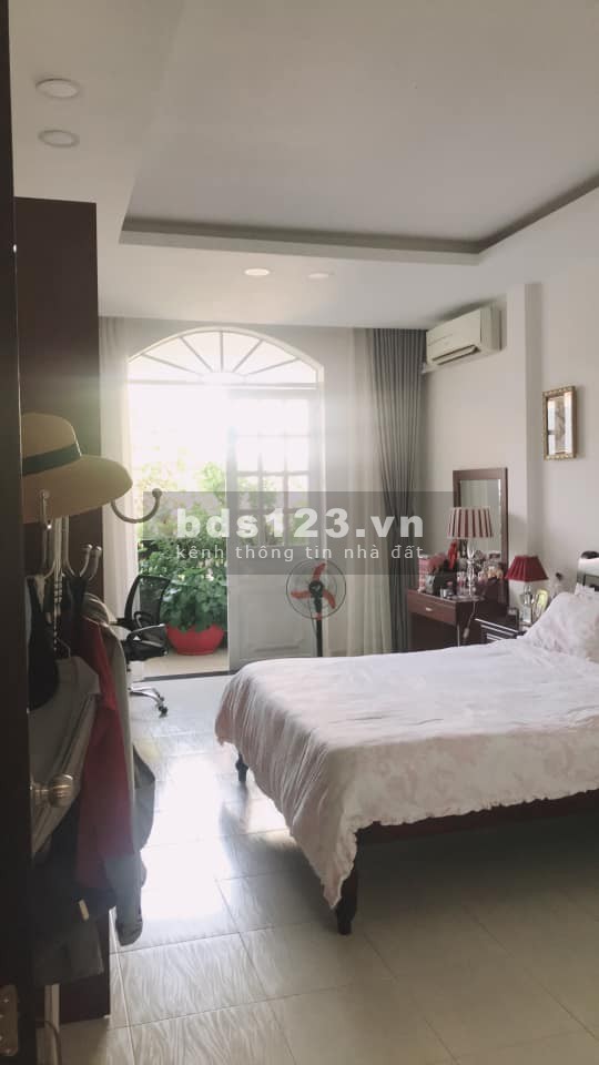 Bán Nhà Phố Khu Lam Sơn Gò Vấp HXH DT: 78m2, 3L, 3.8m x 21m, Giá Chỉ: 6.8 tỷ.