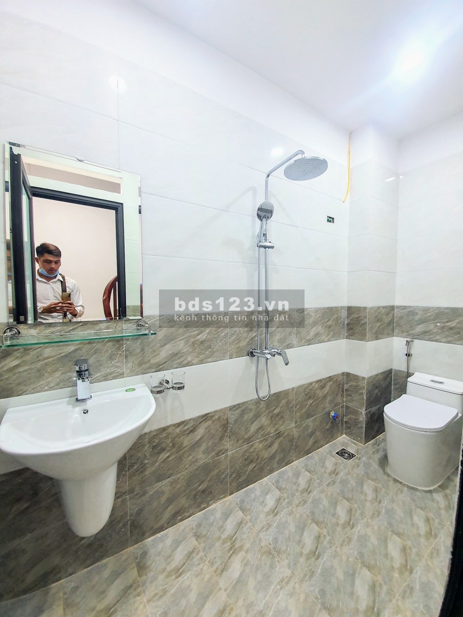 NHÀ MỚI KÍNH KOONG, 5Tx30m2, NGÕ RỘNG, THÔNG SÀN CÁCH ĐƯỜNG LỚN 5M CHỈ 3.2 TỶ