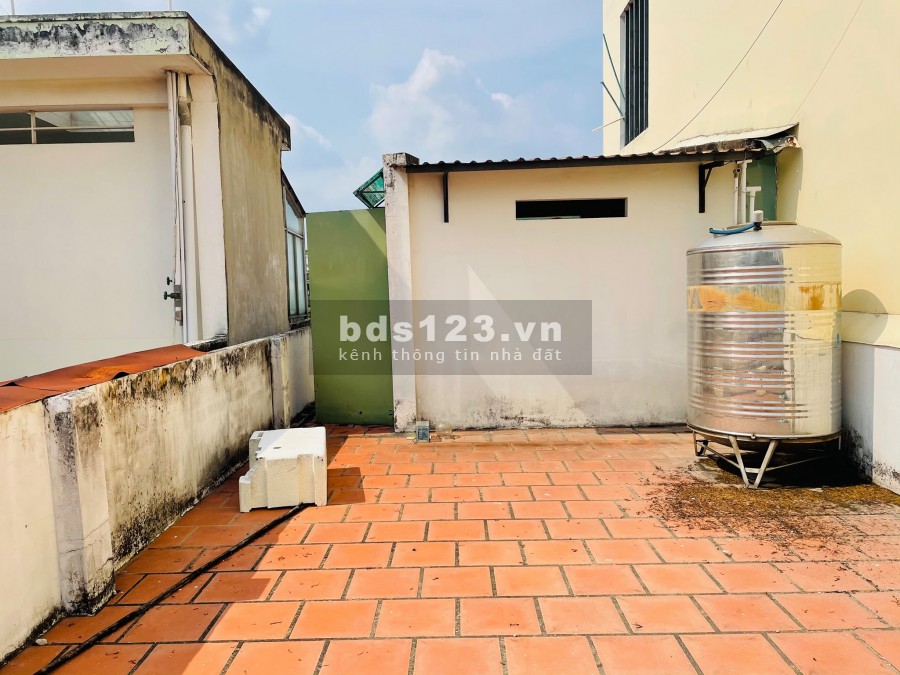 Ô tô đổ cửa GÒ VẤP 60m2 chỉ 4.7 tỷ