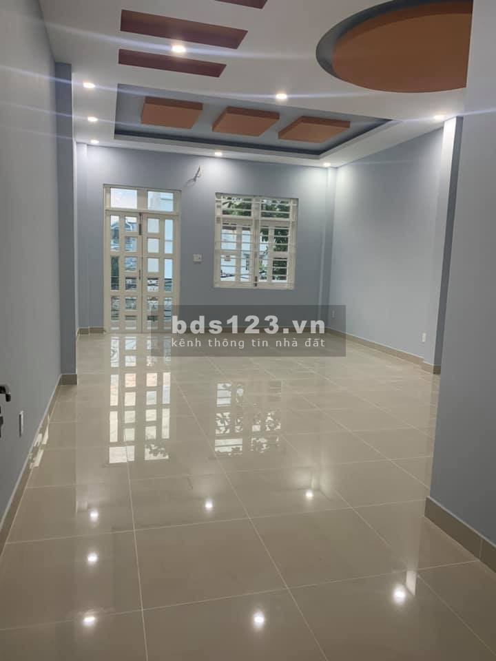 Cho thuê nhà mặt tiền đường khu dân cư Hồng Long, P. Hiệp Bình Phước, Thủ Đức. Khu thông từ đường Hiệp Bình ra Quốc Lộ 13